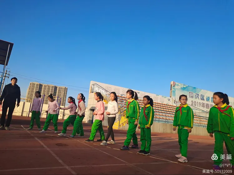 使赵中心小学